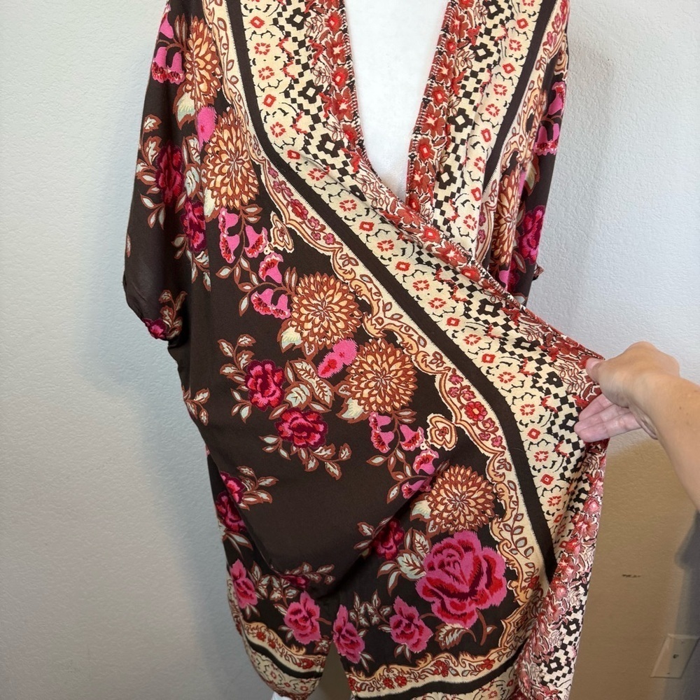 Angie Floral Print Kimono Cover Up Open Front Boho Beach Lightweight Size MED - Picture 2 of 8